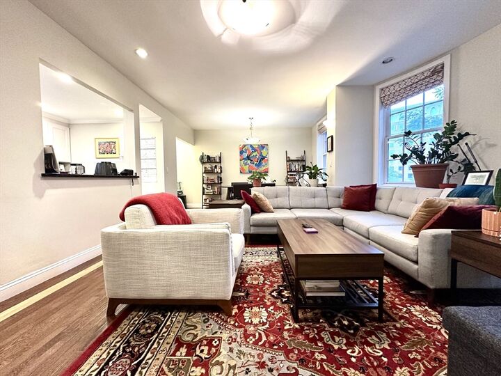 Property Photo:  13 Bowdoin Street 3ab  MA 02114 