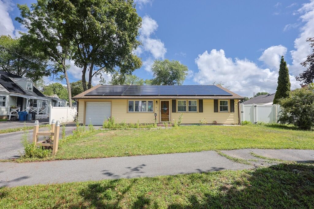 Property Photo:  20 Beaconsfield Street  MA 01843 