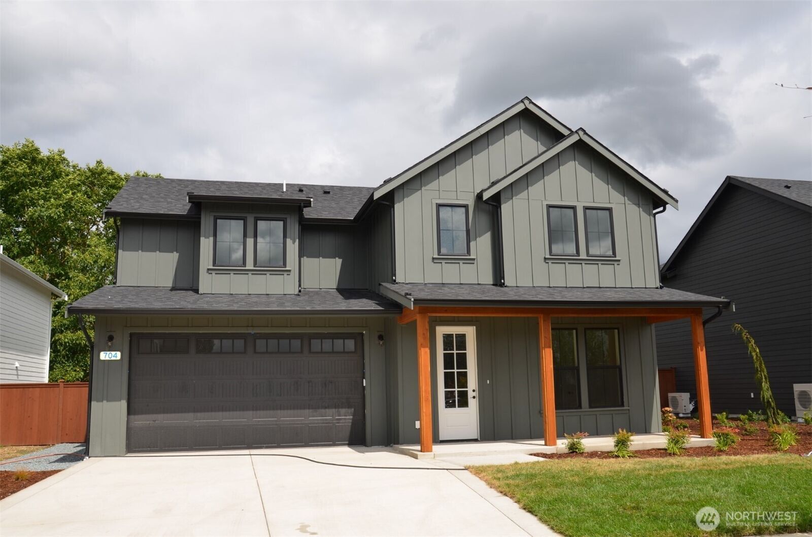 Property Photo:  704  Bucko Avenue  WA 98284 