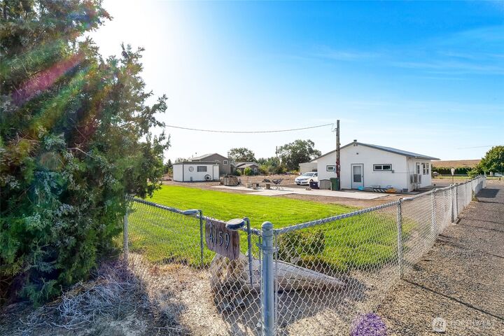Property Photo: 4159 NE Rd 6.5 WA 98837