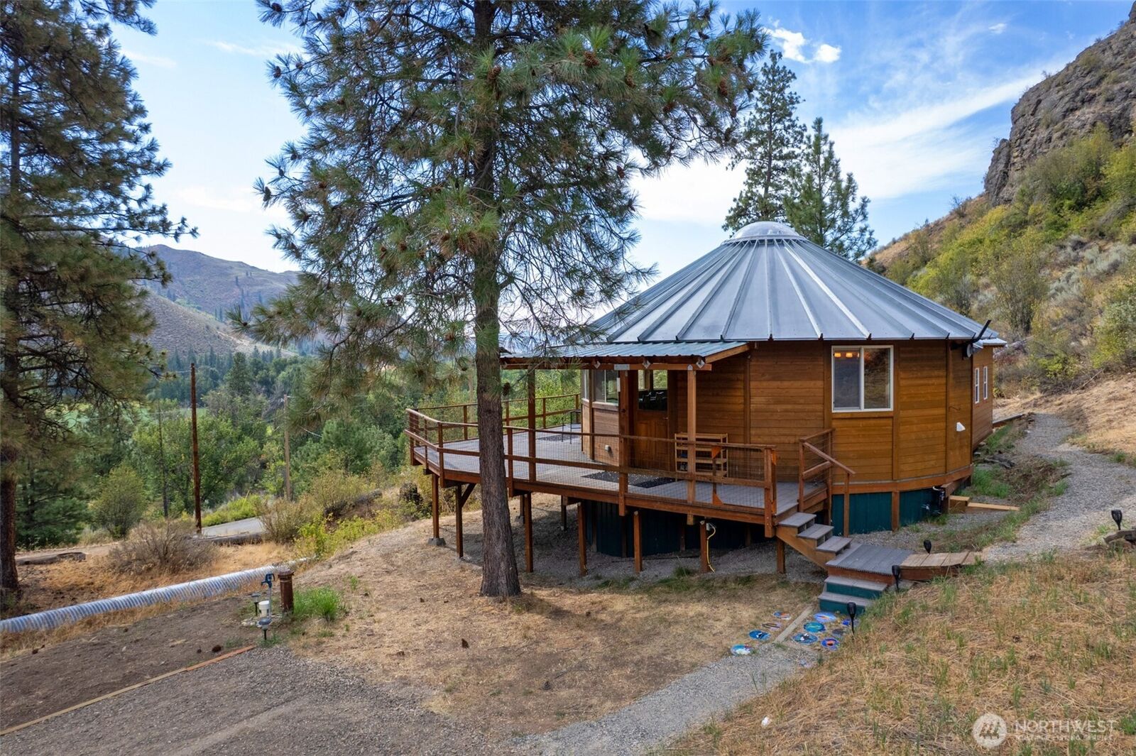 Property Photo:  599  West Chewuch Road  WA 98862 
