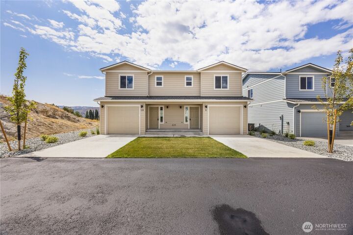 Property Photo: 51 Phoebe Lane 10 WA 98831