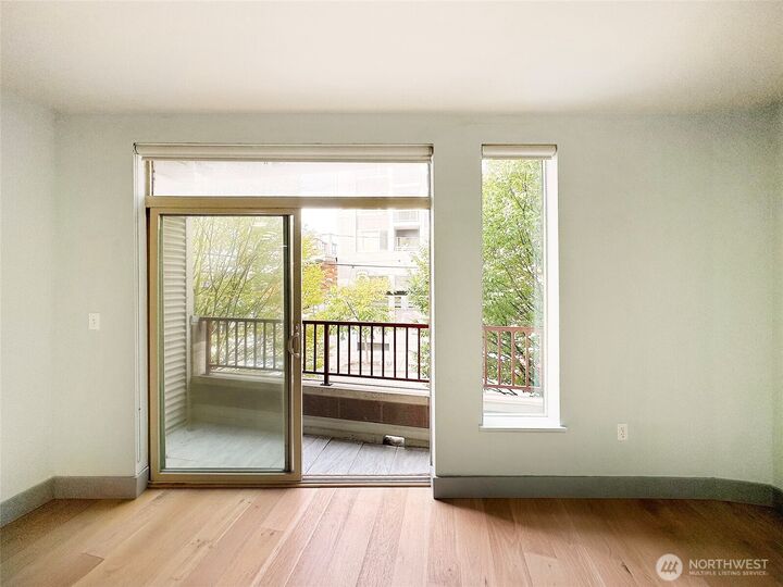 Property Photo:  5650  24th Avenue NW 212  WA 98107 