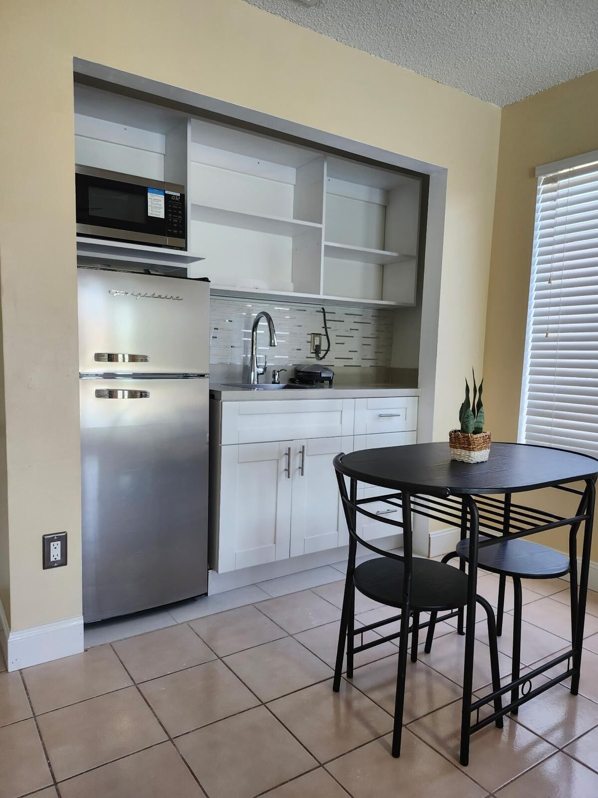 Property Photo:  1241 Moonlight Way  FL 33411 