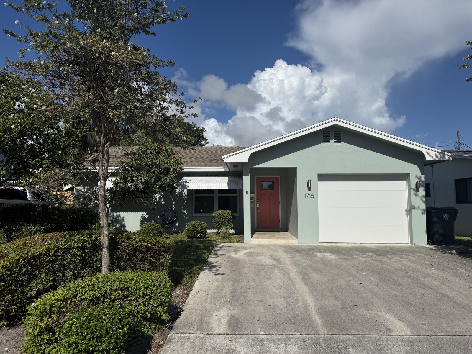 Property Photo:  1715 N K Street  FL 33460 