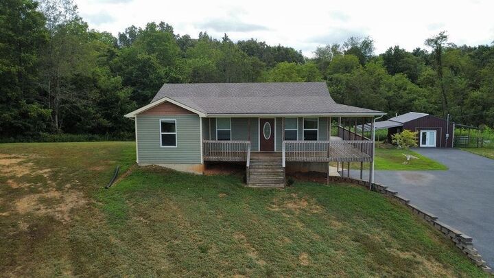 Property Photo:  1019 Berry Road  KY 42160 