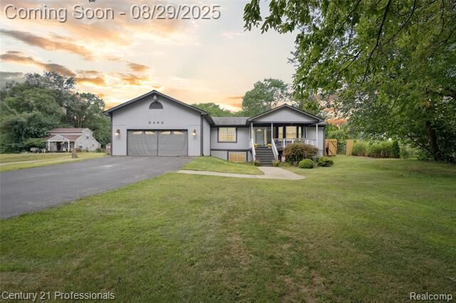 Property Photo: 5455 Westview Road MI 48346