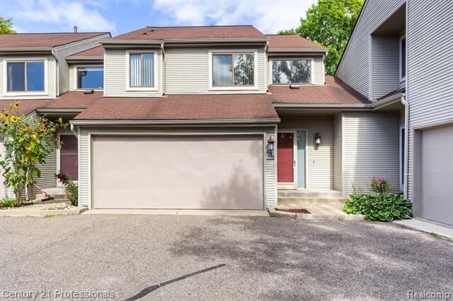 Property Photo: 638 Ashley Circle MI 48307
