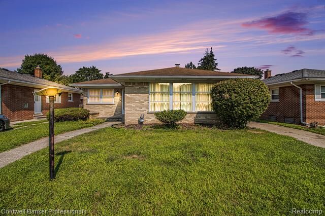 Property Photo:  14248 Dixie  MI 48239 