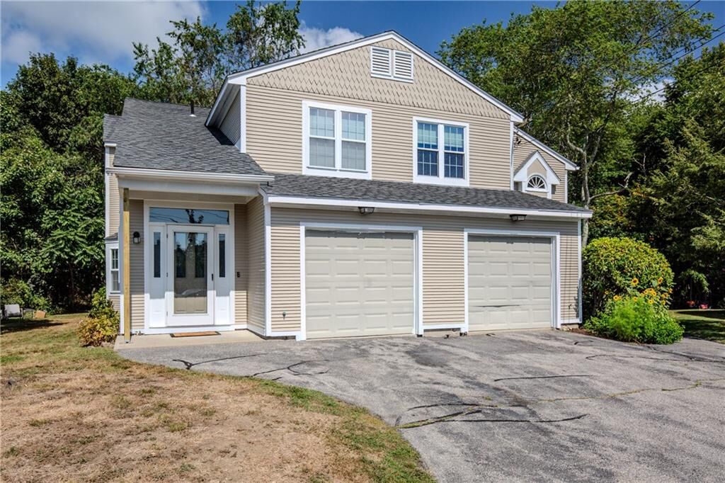 Property Photo: 25 Venturi Green A RI 02904