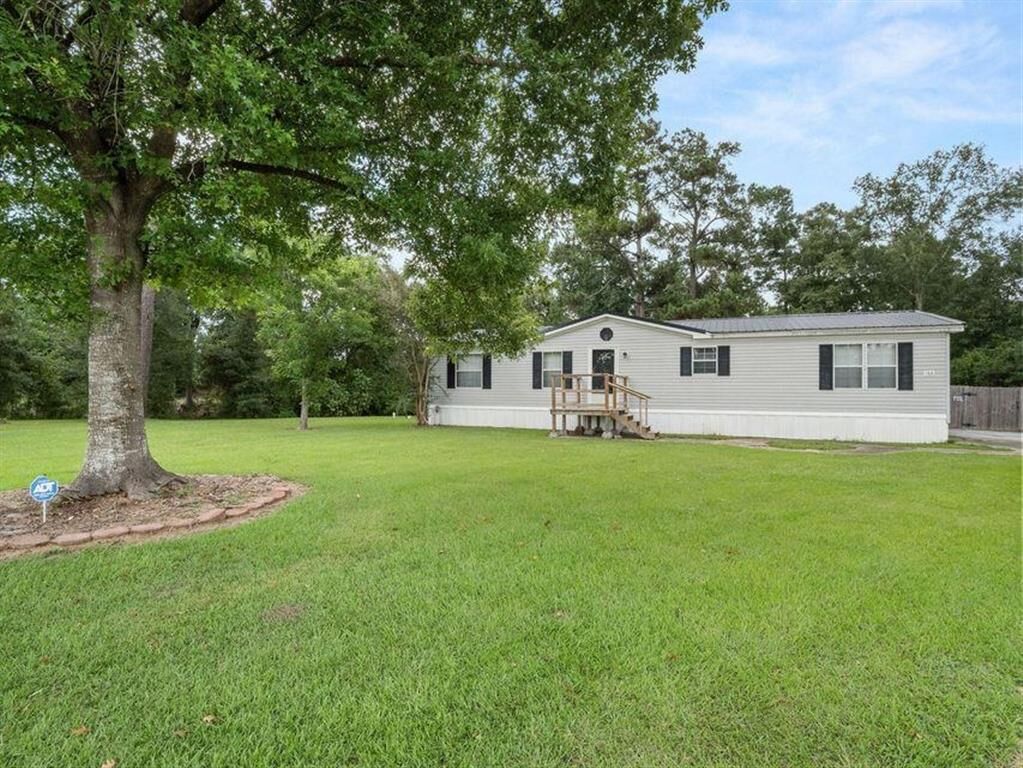 Property Photo:  788 Joshua Ryan Street  LA 70665 