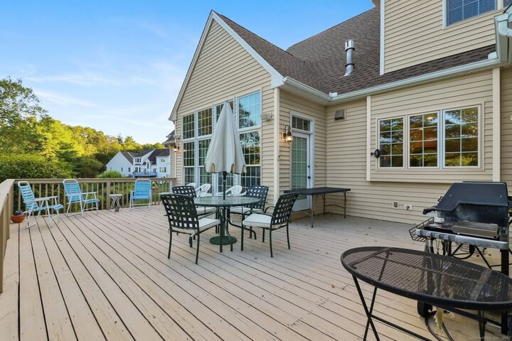 Property Photo:  2 Wills Walk 2  CT 06001 