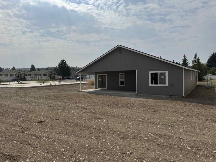 Property Photo:  13 S Rivista Ln  WA 99016 