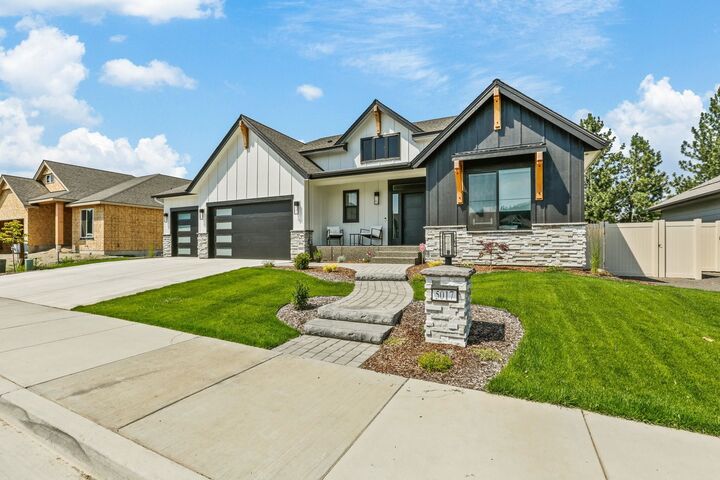 Property Photo: 4951 E Emma Lynn Ct WA 99223