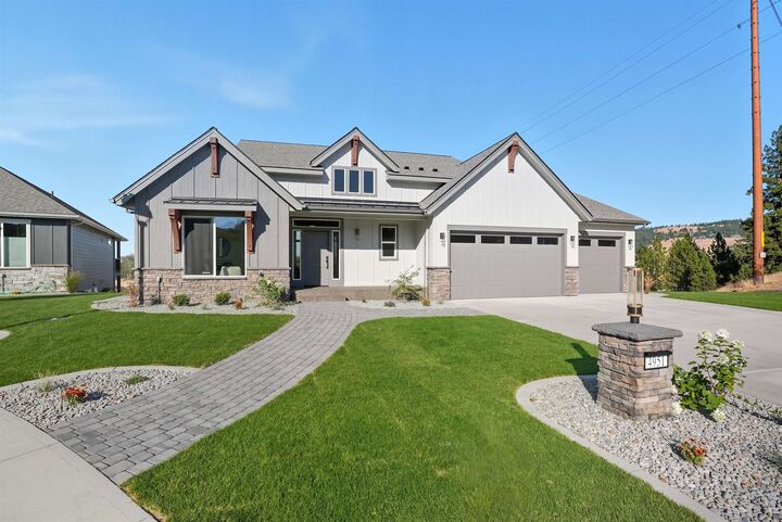 Property Photo: 4951 E Emma Lynn Ct WA 99223