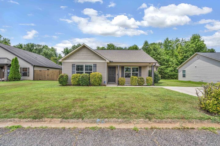 Property Photo: 1042 Slow Creek Court SC 29316