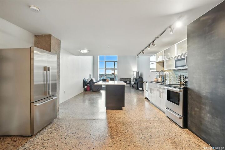 Property Photo:  120 23rd Street E 429  SK S7K 0K8 