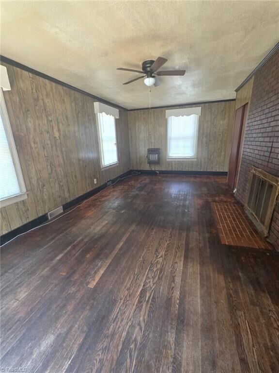 Property Photo:  645 Patterson Street  NC 27288 