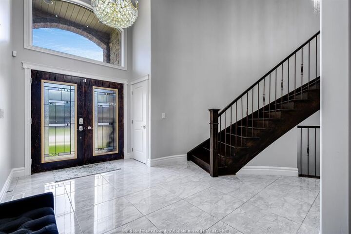 Photo de la propriété: 31 Heathview Trail ON N8H 0C5