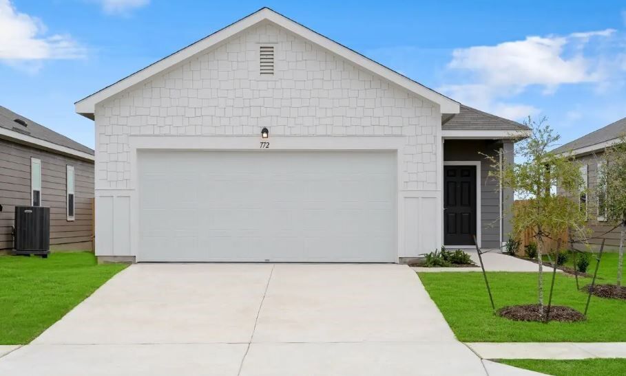 Property Photo:  403 Cliff Drive  TX 78656 