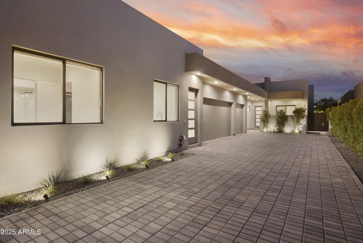 Property Photo:  3045 E Coolidge Street  AZ 85016 