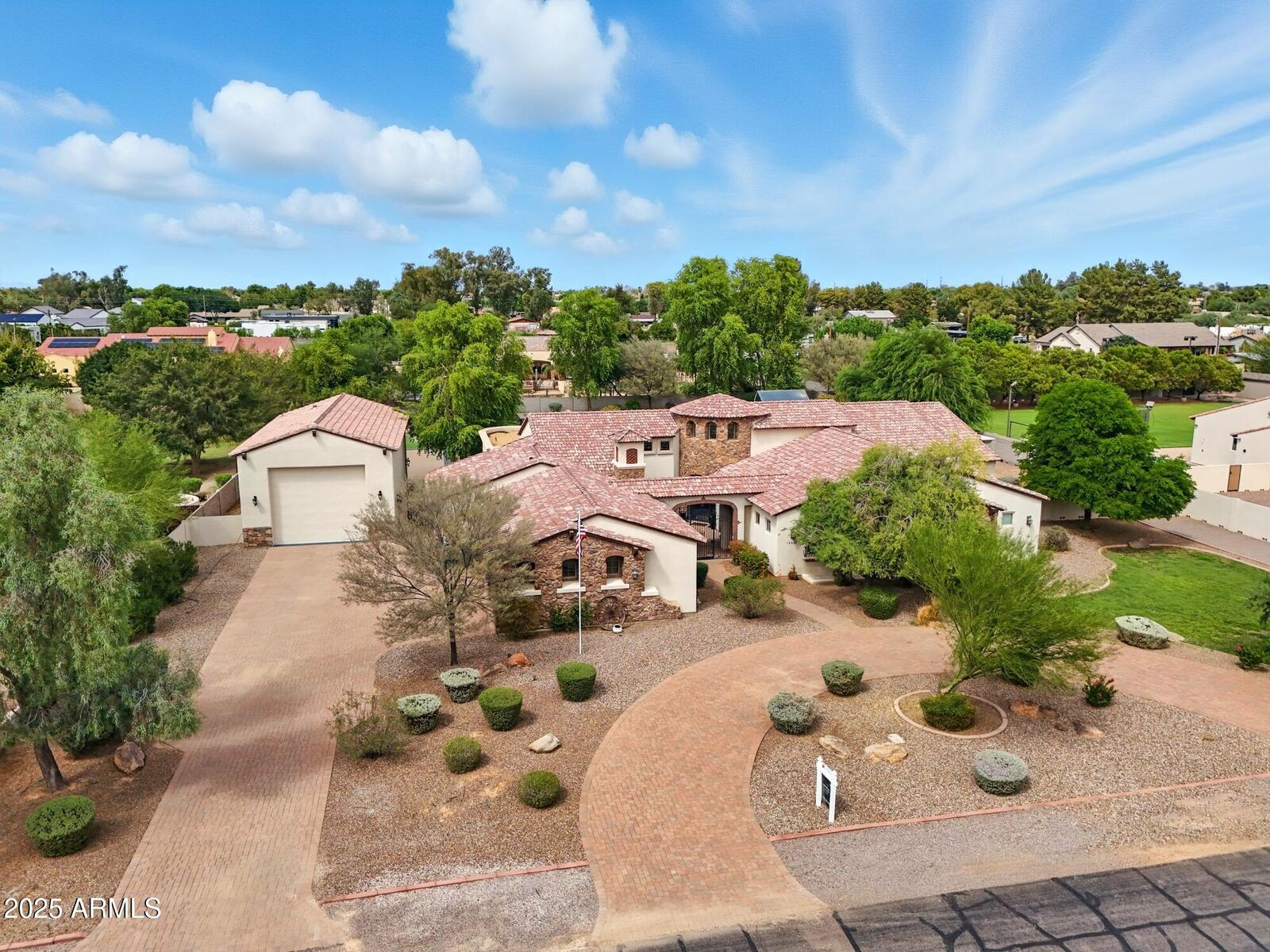 Property Photo: 12622 E Victoria Street AZ 85249