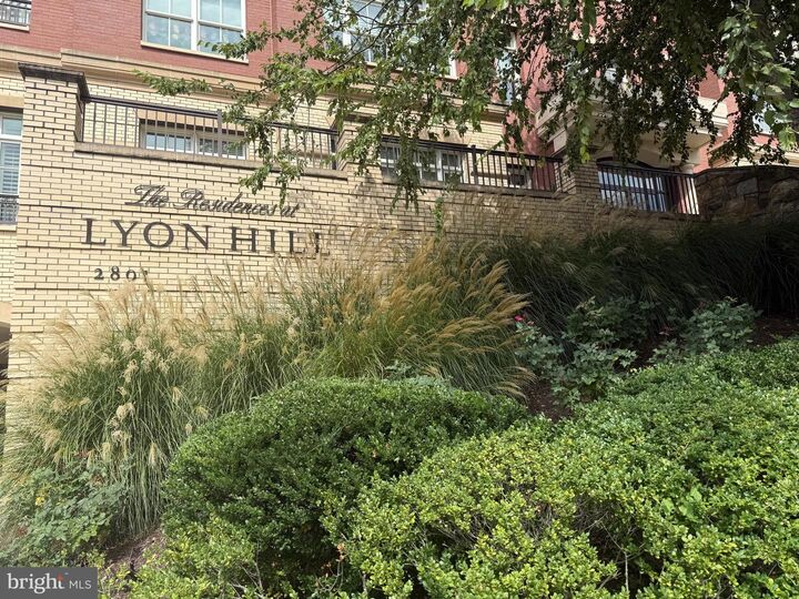 2801 Langston Boulevard 302  Arlington VA 22201 photo