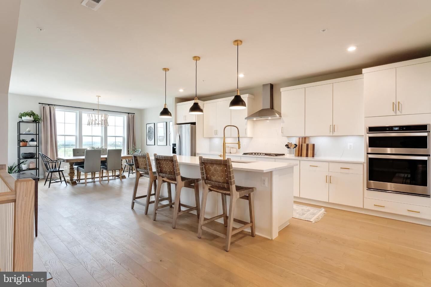 Property Photo: 22405 Claude Moore Drive VA 20148