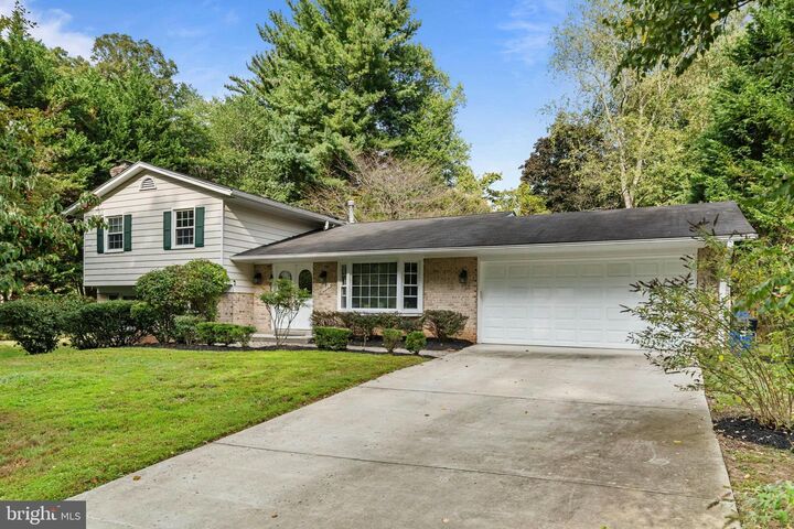 Property Photo:  11905 Ambleside Drive  MD 20854 