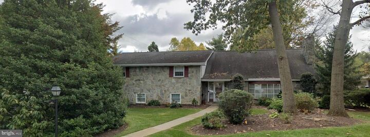 310 Cedar Avenue  Hershey PA 17033 photo