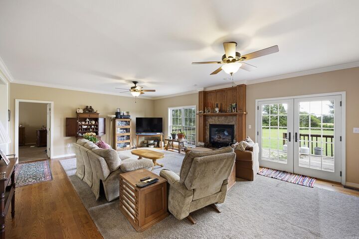 Property Photo:  10418 East Gate Circle  AR 72834 