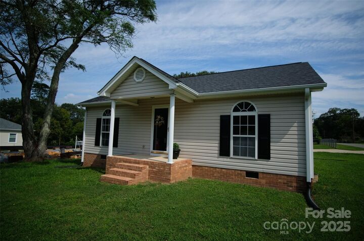Property Photo: 318 Huffman Road NC 28056