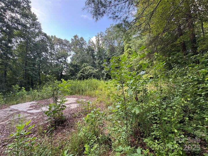 Property Photo: 181 Liberty Road NC 28715