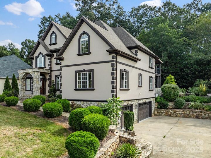 Property Photo: 55 N Willow Brook Drive NC 28806