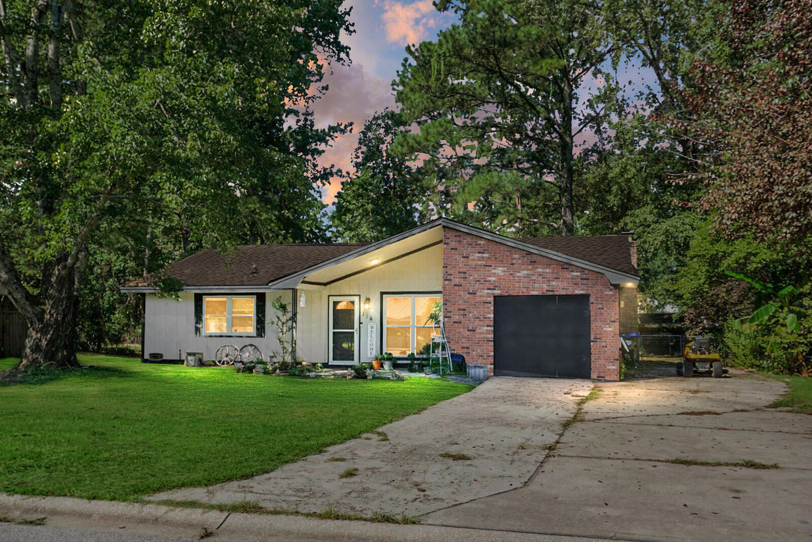 Property Photo: 114 Ford Court SC 29483