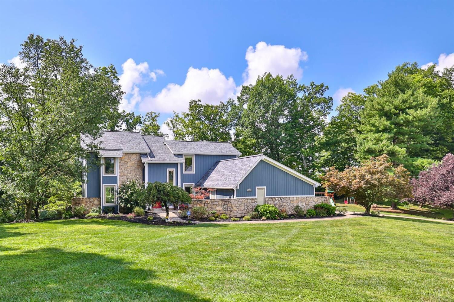 Property Photo: 140 Riverama Drive OH 45238