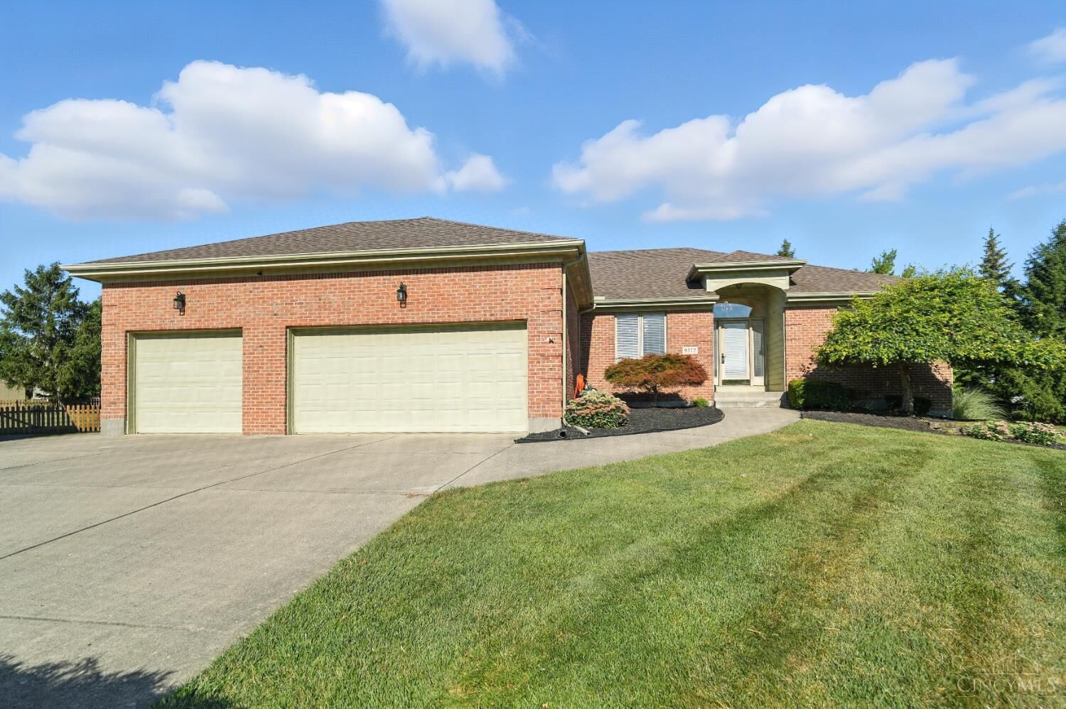Property Photo: 9372 Parkside Drive OH 45458