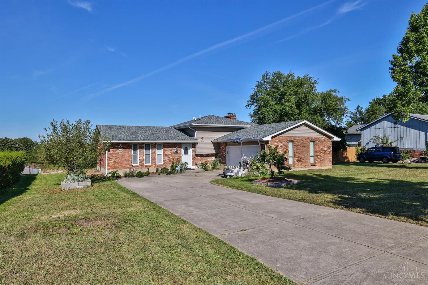 Property Photo: 6077 Snowhill Drive OH 45011