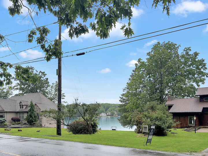 Property Photo: 5 Treasure Lake Rd PA 15801
