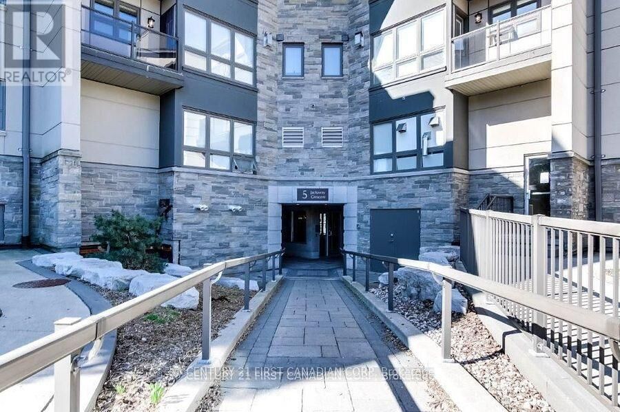 Property Photo:  5 Jacksway Crescent 317  ON N5X 3T6 