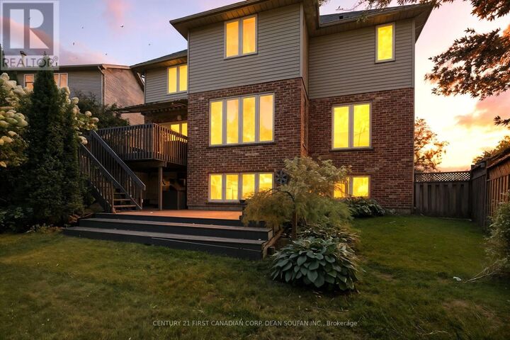Property Photo: 116 Optimist Park Drive ON N6K 4M1