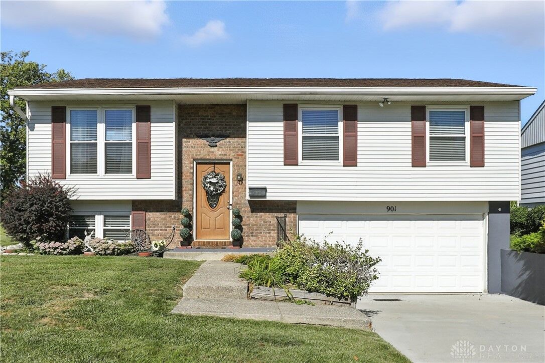 Property Photo: 901 Katherine Avenue OH 45036