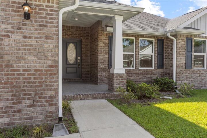 Property Photo:  3304 Secret Isle Way  FL 32566 