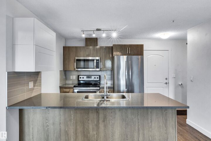 667 Watt Boulevard SW 106  Edmonton AB T6X 0Y2 photo