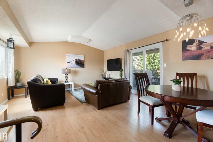 Property Photo: 546 Willow Court NW AB T5T 2K7