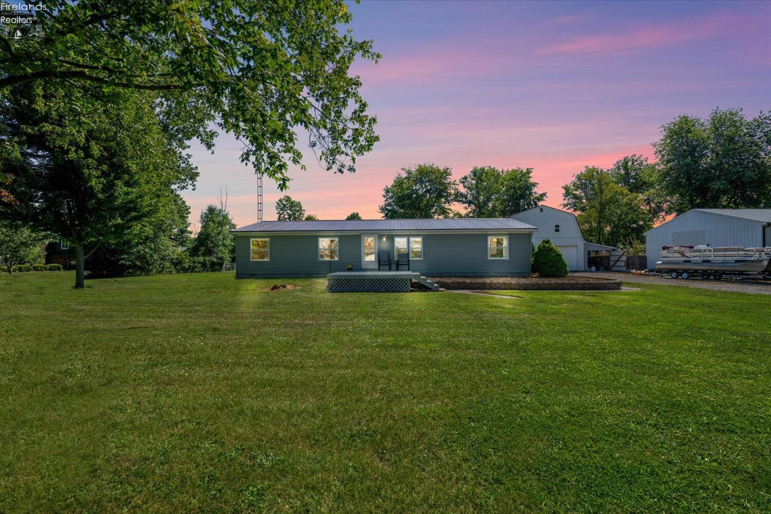 Property Photo: 2400 W Sandy Lane OH 43452