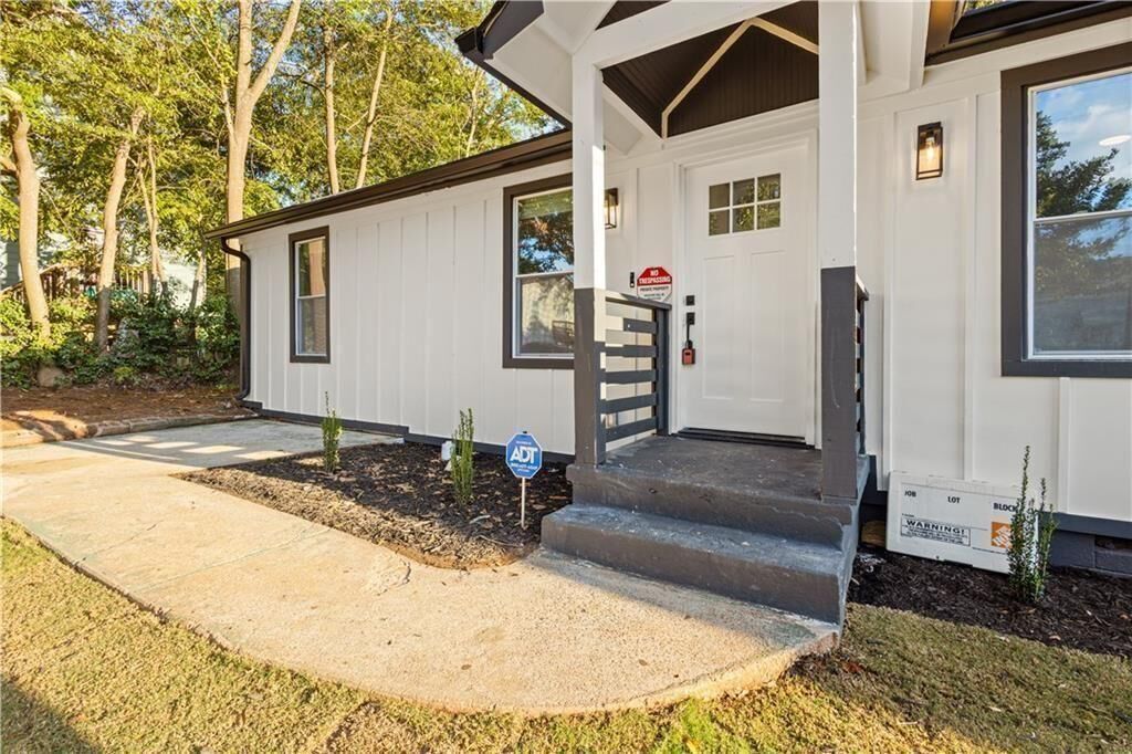 Property Photo: 358 Roy Street SW GA 30310