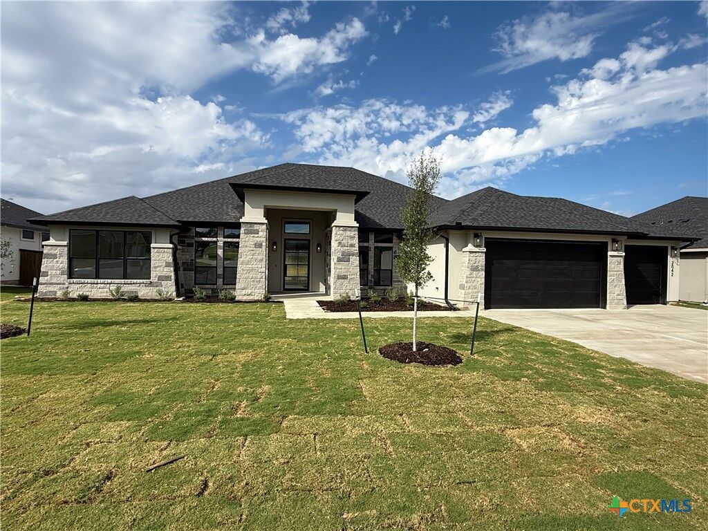Property Photo:  2042 Gray Fox Drive  TX 76559