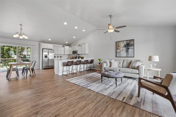 Property Photo: 1219 Terrapin Dr IA 52240