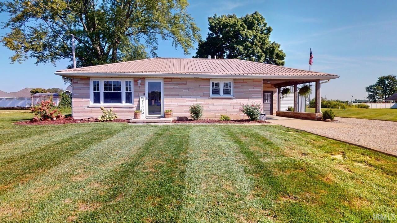 Property Photo:  948 E 75 S Street  IN 47501 